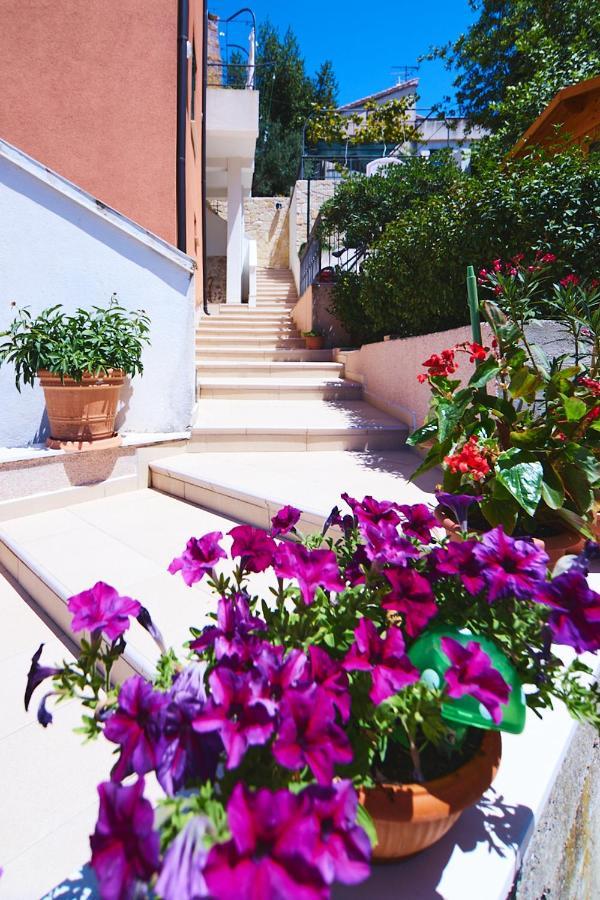 Apartment Orija *